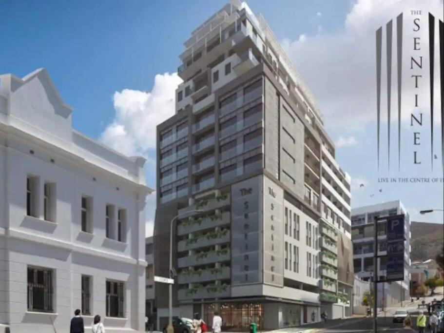 Apartment Luxury On Bree With Pool, Table Mountain View