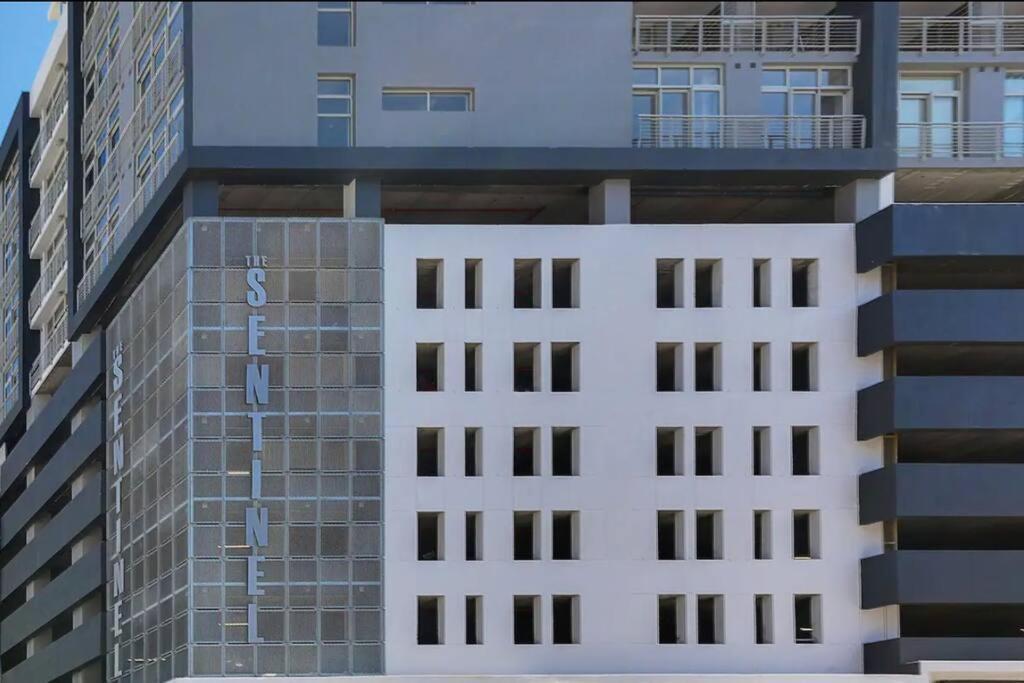 Luxury On Bree With Pool, Table Mountain View